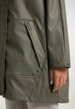 Schmuddelwedda Manteaux De Pluie Manteau Mi-saison Femme Olive -Schmuddelwedda Ventes 411cfee0eafd49d904ee7b9601c216c9