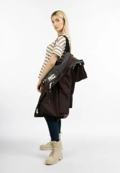 Schmuddelwedda Manteaux De Pluie Manteau Fonctionnel Femme Brun Foncé -Schmuddelwedda Ventes 7f45732be4dcd192b34517e3dddb9353