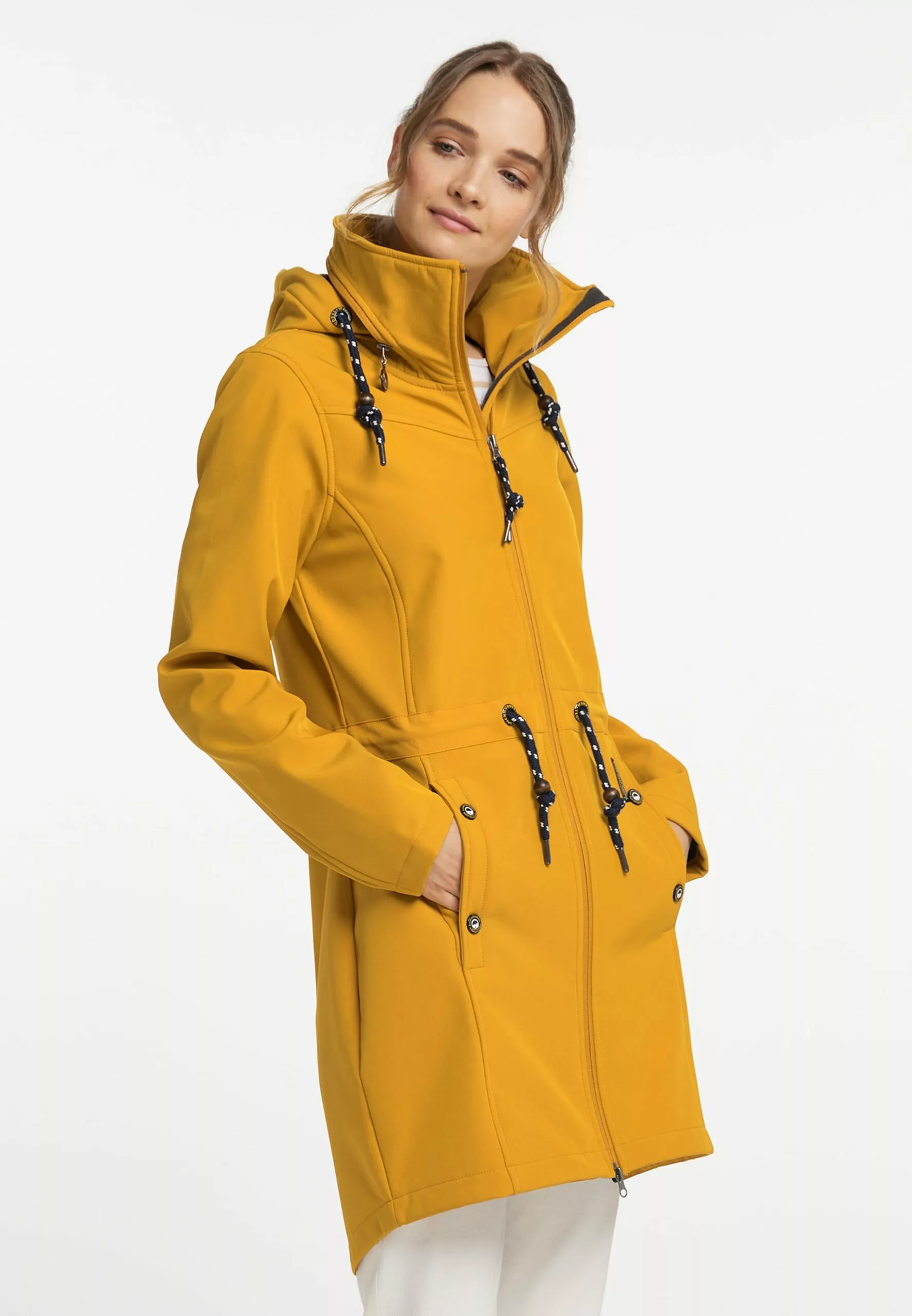 Schmuddelwedda Manteaux De Pluie Manteau Fonctionnel Albee Femme Moutarde 4 Schmuddelwedda Manteaux De Pluie Manteau Fonctionnel Albee Femme Moutarde – Image 2
