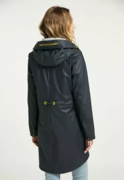 Schmuddelwedda Manteaux De Pluie Manteau Fonctionnel Femme Bleu Outremer -Schmuddelwedda Ventes c8faacfb427646b063e9eb27d5859d9f